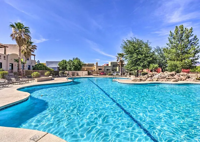 Sunny Adobe Retreat W/ Hot Tub & Mtn Views! Holiday home Tubac