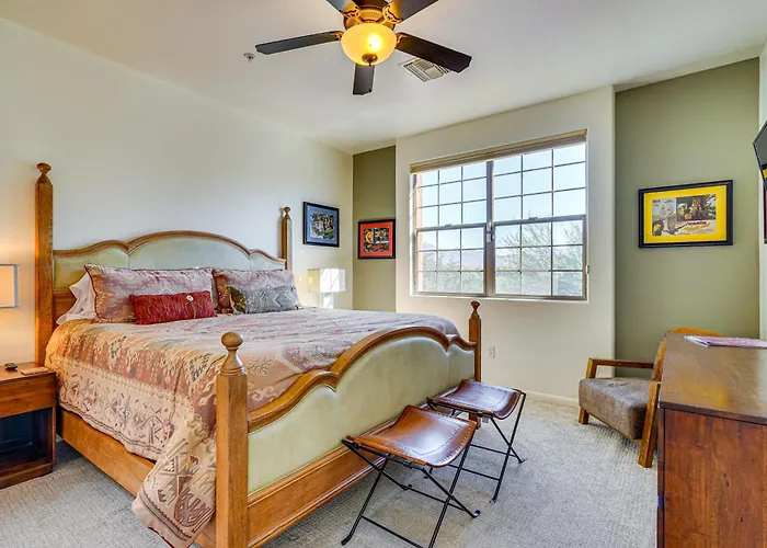 Sunny Adobe Retreat W/ Hot Tub & Mtn Views! Tubac