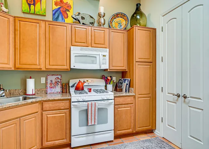 Holiday home Sunny Adobe Retreat W/ Hot Tub & Mtn Views! *