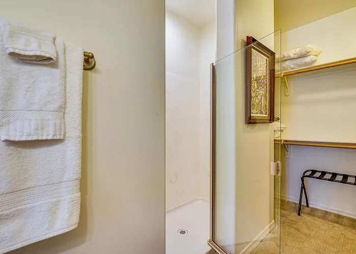 Sunny Adobe Retreat W/ Hot Tub & Mtn Views! * Tubac